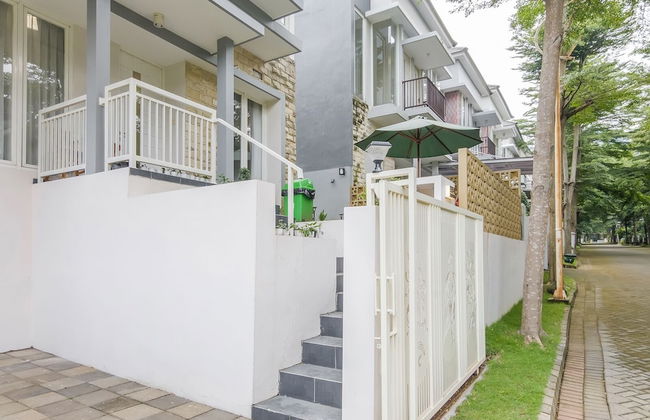 Calma Edelweiss Villa Lawang Malang - Photo 41