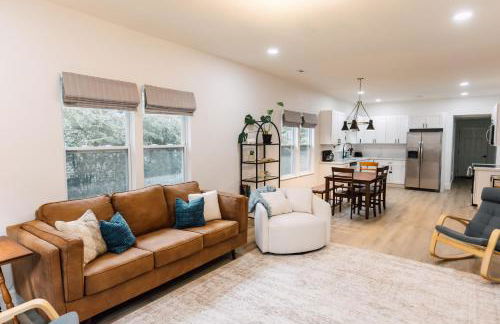 The Little Blue House - 1 King & 3 Queen beds - Foto 14