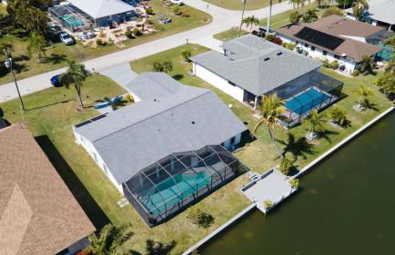 Relax & Play! 3BR Pool Home in Cape Coral - Pet-Friendly with Game Room - Foto 7