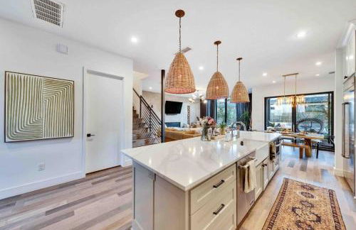 Designers Home near DT w Pool - Foto 32