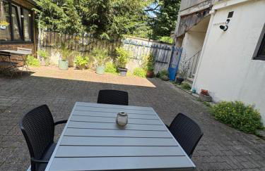 La Cour du Prince - F2 Centre-ville avec cour - Foto 19