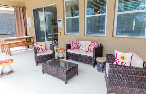 Marvelous Villa, South facing pool and hot tub, themed bedrooms near Disney - Foto 17