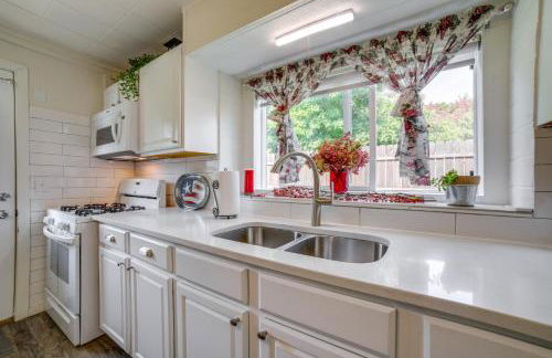 Private Plainfield Retreat with Gas Grill and Patio - Foto 13