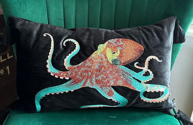 3 bed Chill Glouc With 3 Bedrooms and 1 Bathrooms - Photo 12