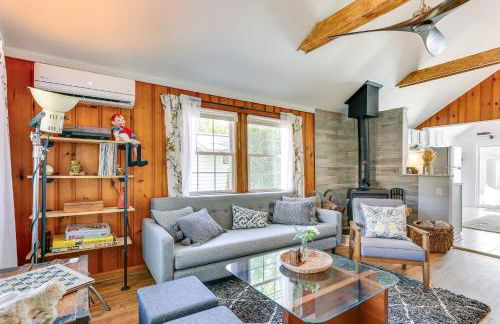 All-Season Vernon Township Lake House Retreat! - Foto 5