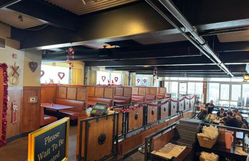 The Flying Dutchman Cottage in amenities filled Masthope community Ski Big Bear - Foto 30