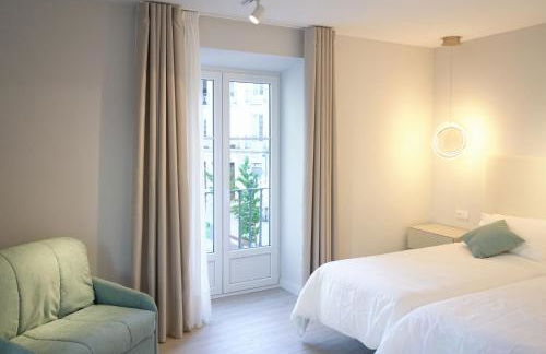 APARTAMENTOS LA FLORA BURGOS todos con aire acondicionado y ascensor - Foto 11