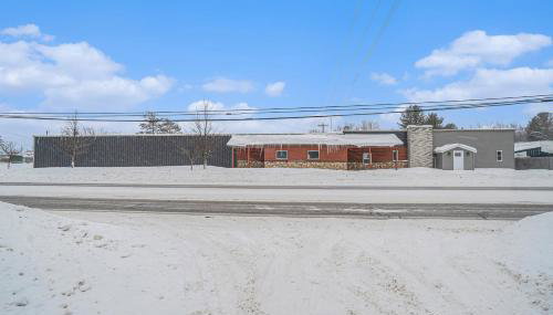 Bowling Alley! Expansive Group Getaway in Lewiston - Foto 5