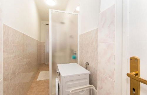 GuestHost - MM Pozzo Strada Terrace Apartment - Photo 51