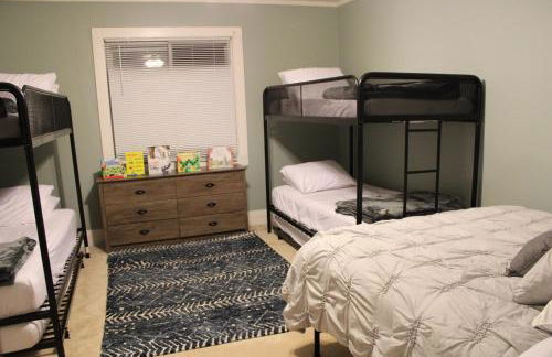 The Hillside B&B. Home w/ Breakfast Service! - Foto 20