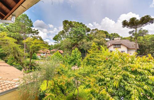 Linda casa em Canela - Jardim, Lareira e Conforto! - Foto 46