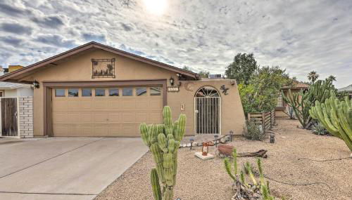 Family Friendly! Poolside Desert Oasis in Glendale - Foto 2