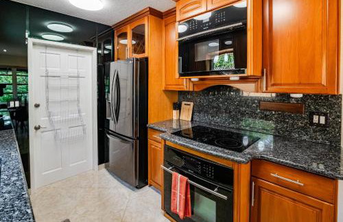 Charming 2BR Waterfront House - Foto 17