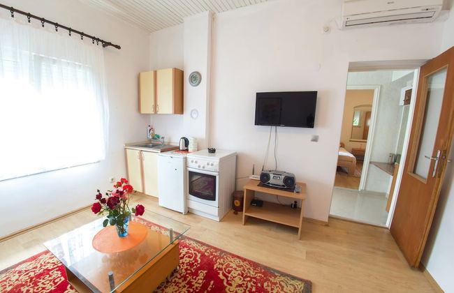 Apartments Tulipan - Photo 10