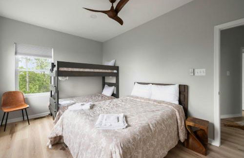 Modern Escape w Mountain Views Fire Pit & Swing - Foto 19