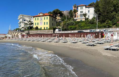 Vicino al mare sulla pista ciclabile - Foto 18