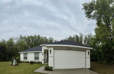 Modern 4BR Home with Wi-Fi & Garage Games - Foto 19