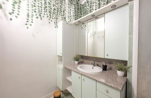 Jungle Urbain- Sauna - Ciné - Hamac - Hyper centre - Foto 34