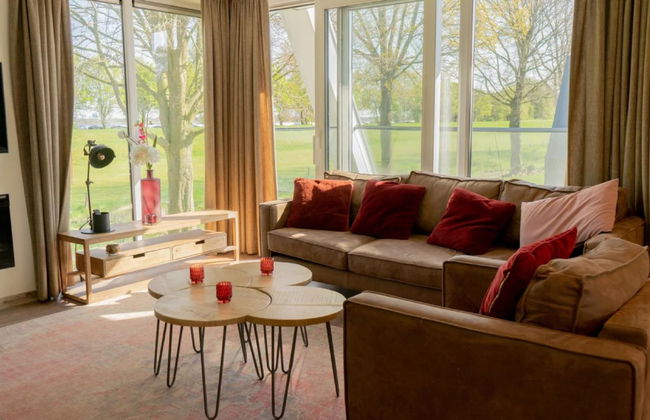 6 bedroom House in Biddinghuizen with swimming pool and terrace - Photo 2