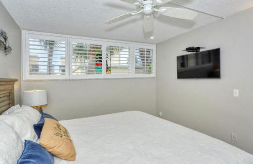 LaPlaya 202E Catch the gentle Gulf breezes on your private balcony beneath the swaying palms - Photo 6