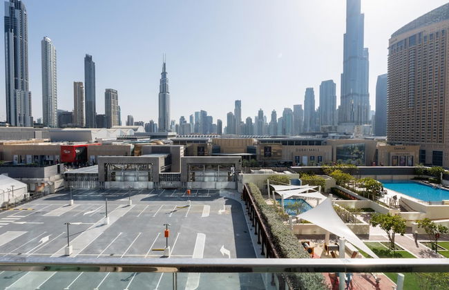 Downtown Escape Lush 2BR w Burj Khalifa View - Foto 17