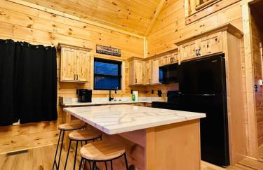 Bourbon Retreat With Hot Tub-8 - Foto 20