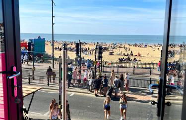 SoHot Stays Sea View Apartments- central location- sleeps 4 - Foto 4