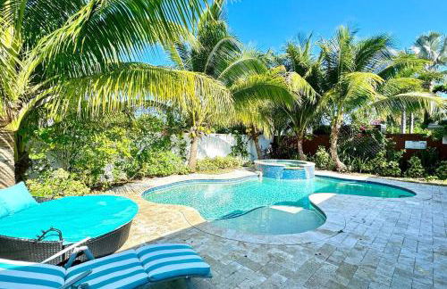 Private Luxe Pool Club Heated Spa - Foto 27