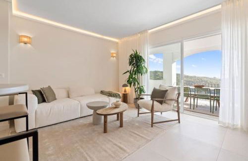 3 Bedroom Apartment with Mountain Views - La Quinta, Benahavís - Photo 6