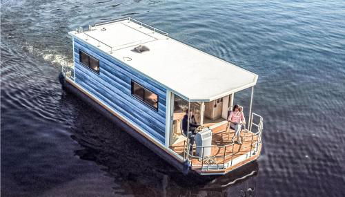 Awesome Ship In Hennigsdorf - Foto 2