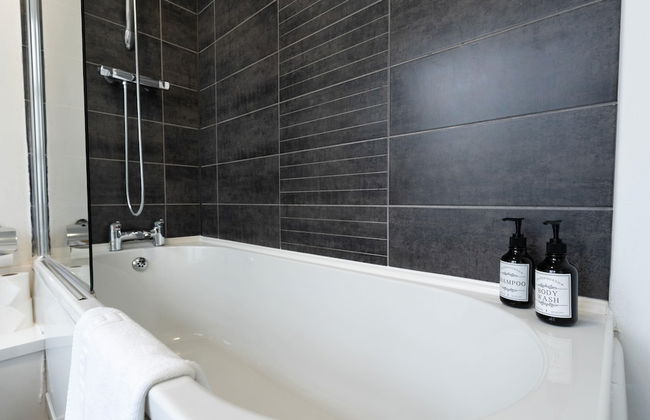 High Street Town House - Photo 68