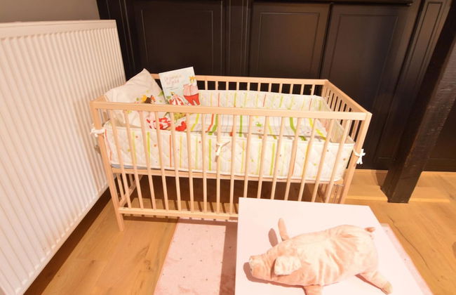 Walk Luxury Stay With Pool - Photo 3