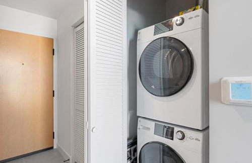 Condo Steps from Bayfront & the Kaseya Center - Foto 32