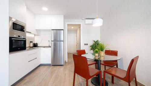 Beach and golf at modern apartment - Foto 2