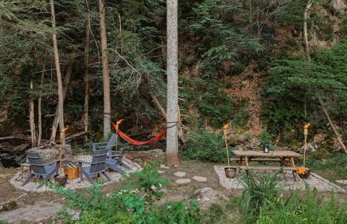 Creek Side Cabin with Wood Fired Hot Tub and Fire Pit - Foto 57