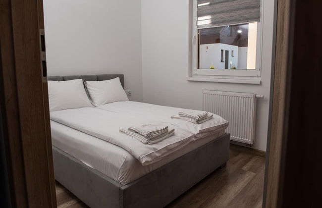 Comfortable Ground Floor Apartment, Summer Pool - Photo 2