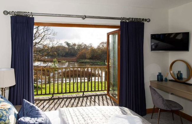 Serene Riverside 6BR Luxury Retreat in Curdridge - Photo 68