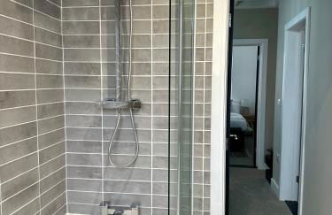 Clover lodge Portsmouth luxury home with off road free parking - Photo 24