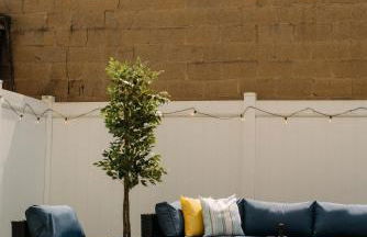 New 3BR Home with Private Yard and Game Room and Parking - Foto 26