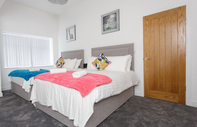 Live in Leeds Greenhill Bungalows - Photo 33