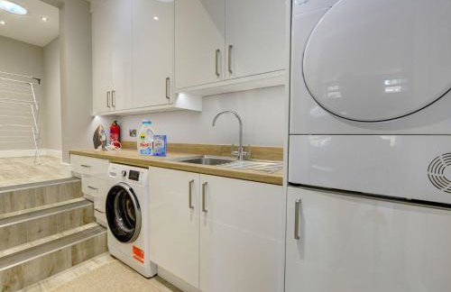 The Gate House - Photo 32