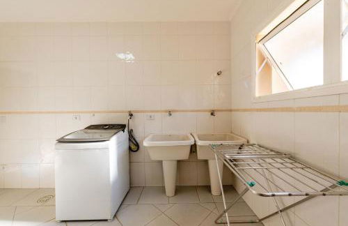 Refúgio com piscina, lareira e conforto, 1h de SP - Photo 59