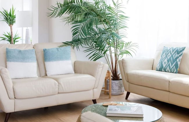 Mariners Stylish Beachside Getaway With Sea Views - Photo 16