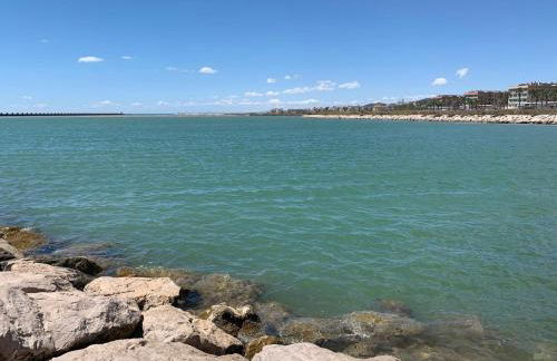 Apartamento para 5 personas frente al mar con piscina y parking - Foto 51