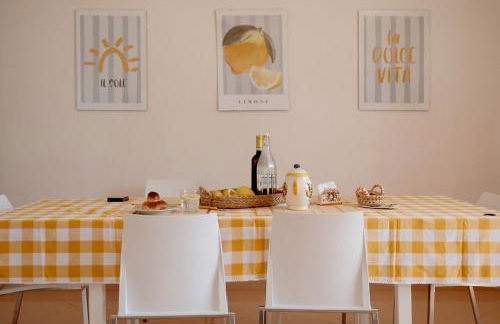 Sun-Filled Apartment, Breathtaking Coastal View, Gioiosa Marea, Limone by Ideal Sicily - Foto 3