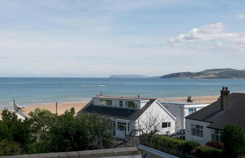 2 Bed Sea View Apartment with Balcony Parking - Pass the Keys - Foto 30