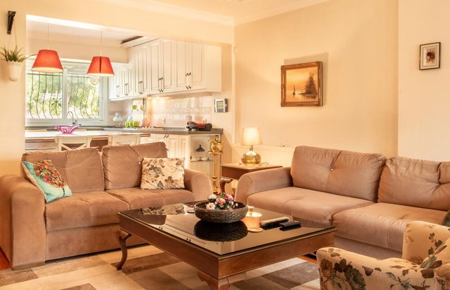 Spacious Detached House With Garden in Izmir - Foto 8