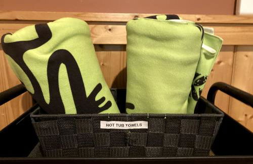 Luxury Cabin Rental with Beautiful Water Views near Charlotte, North Carolina - Foto 18