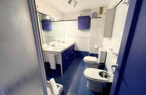 SOLETE - Apartamento con vistas, acceso directo al mar, piscina y parking by Redi - Photo 24