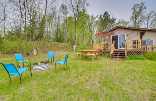 Lakefront Wisconsin Home with Boat Dock and Fire Pit! - Foto 27